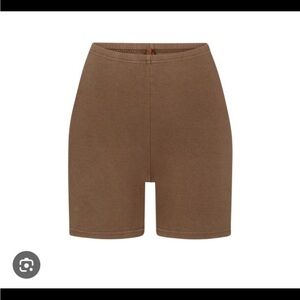 NWT skims outdoor bike short cocoa size small